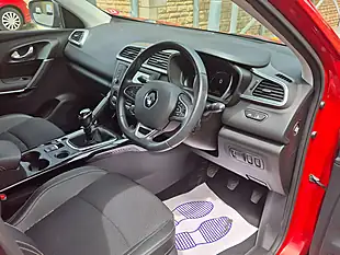 Used 2018 Renault Kadjar Dynamique S Nav Red - Interior and Exterior details 6
