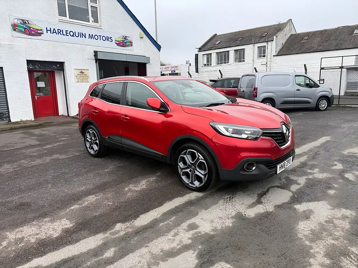 Used 2018 Renault Kadjar Dynamique S Nav Red - Front View