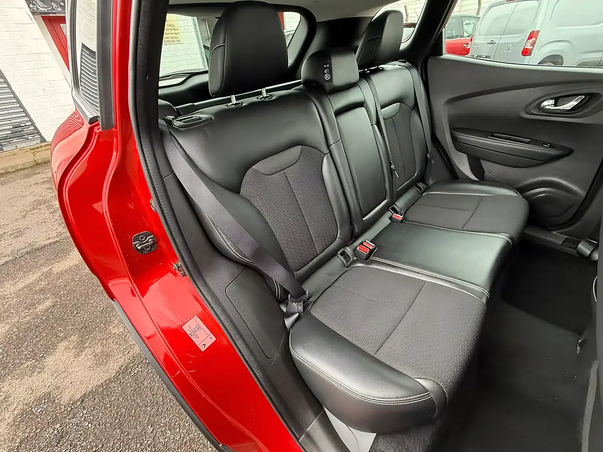 Used 2018 Renault Kadjar Dynamique S Nav Red - Interior and Exterior details 12