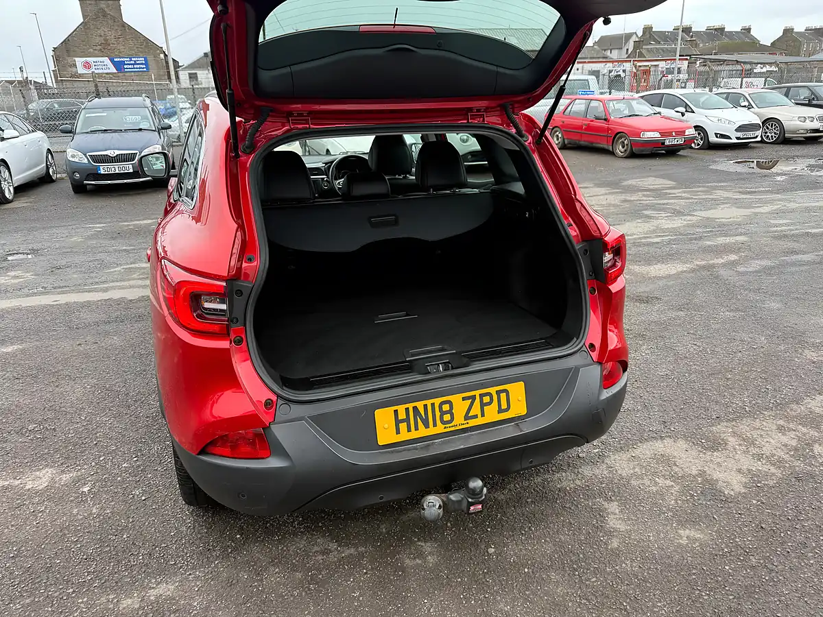Used 2018 Renault Kadjar Dynamique S Nav Red - Interior and Exterior details 13