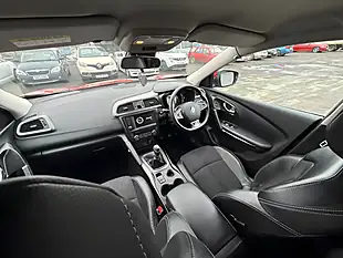 Used 2018 Renault Kadjar Dynamique S Nav Red - Interior and Exterior details 17