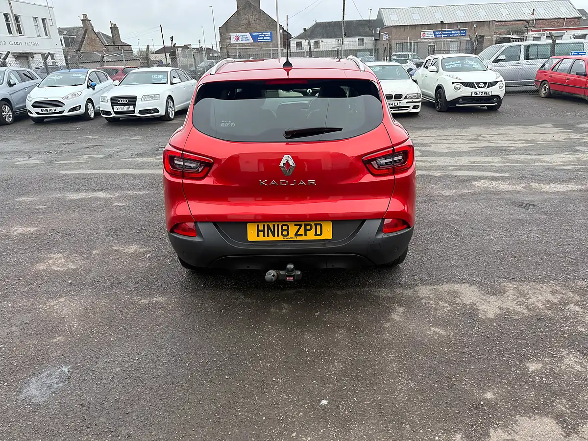 Used 2018 Renault Kadjar Dynamique S Nav Red - Interior and Exterior details 4