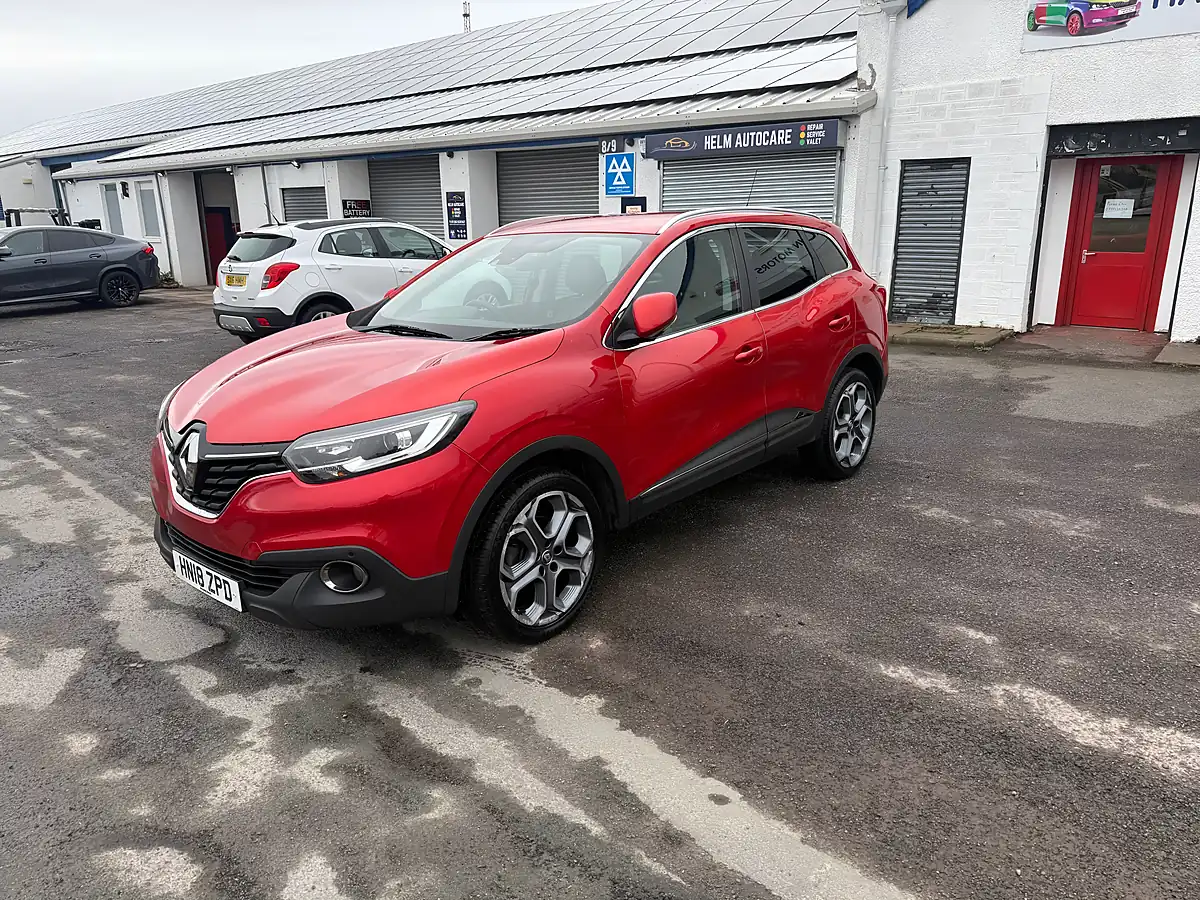 Used 2018 Renault Kadjar Dynamique S Nav Red - Interior and Exterior details 7