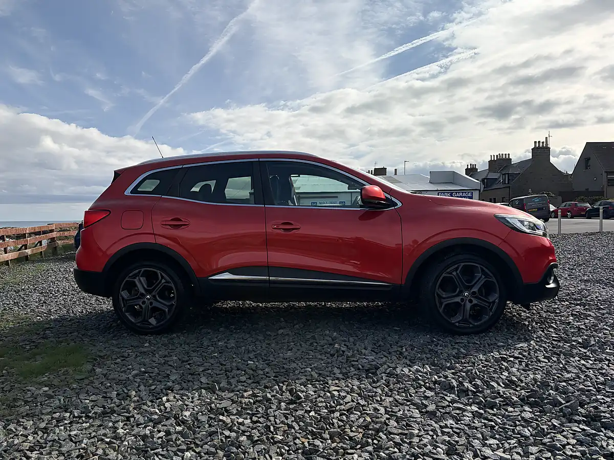Used 2018 Renault Kadjar Dynamique S Nav Red - Interior and Exterior details 4