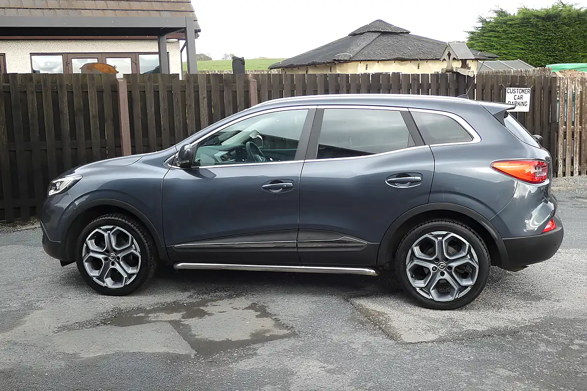 Used 2018 Renault Kadjar Dynamique S Nav Titanium Grey - Interior and Exterior details 5