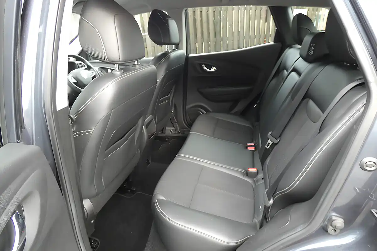Used 2018 Renault Kadjar Dynamique S Nav Titanium Grey - Interior and Exterior details 8