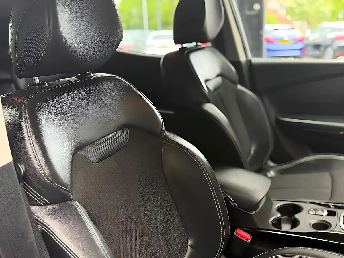 Used 2018 Renault Kadjar Dynamique S Nav White - Interior and Exterior details 13