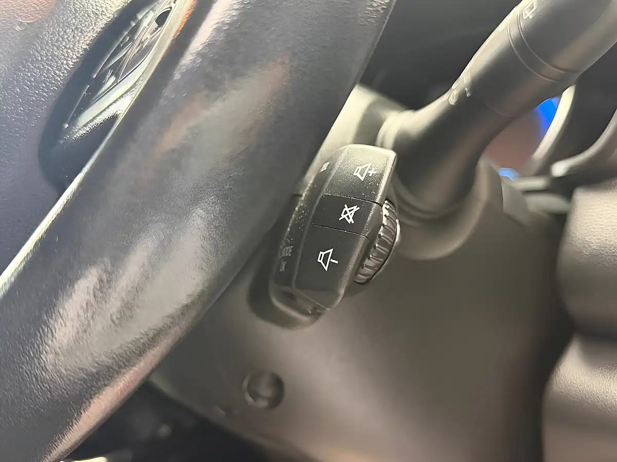 Used 2018 Renault Kadjar Dynamique S Nav White - Interior and Exterior details 15