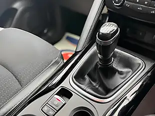 Used 2018 Renault Kadjar Dynamique S Nav White - Interior and Exterior details 16