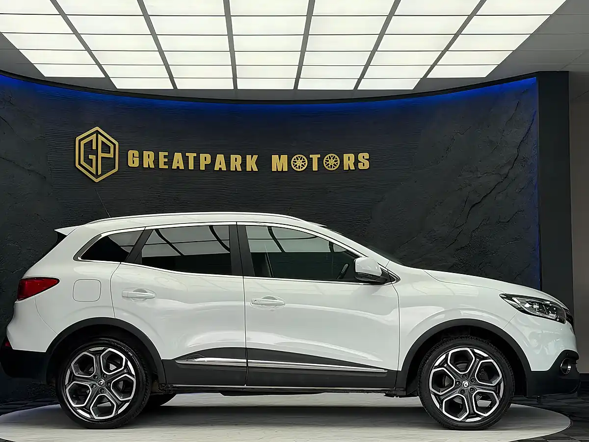 Used 2018 Renault Kadjar Dynamique S Nav White - Interior and Exterior details 4