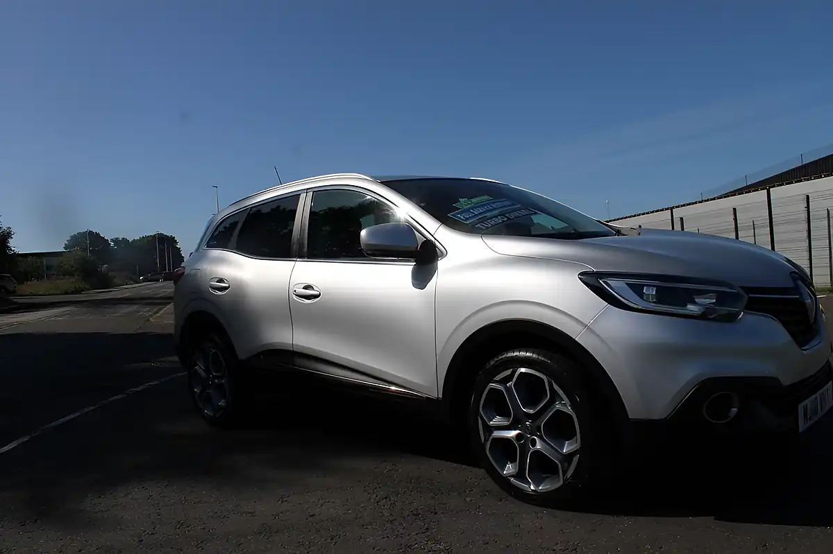 Used 2018 Renault Kadjar Dynamique S Silver - Interior and Exterior details 18