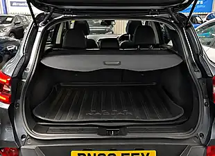 Used 2018 Renault Kadjar Dynamique Se Nav Grey - Interior and Exterior details 6