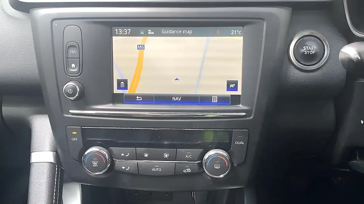Used 2018 Renault Kadjar Signature Nav Black - Interior and Exterior details 6