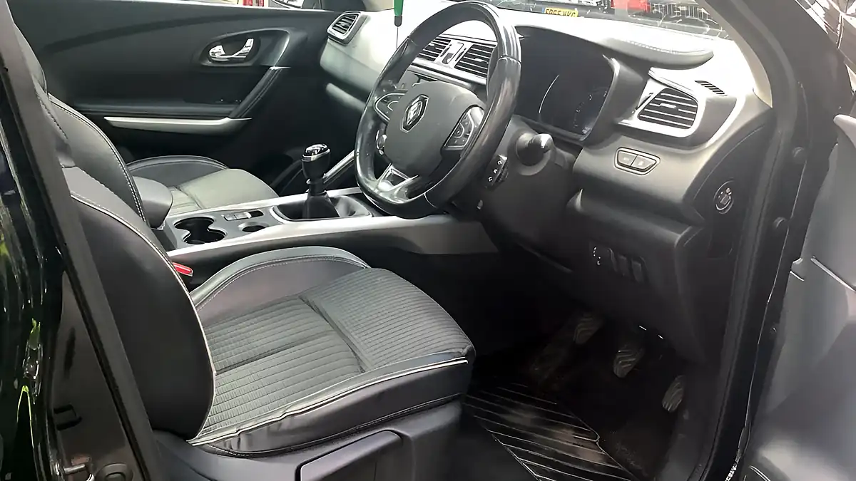 Used 2018 Renault Kadjar Signature Nav Black - Interior and Exterior details 7