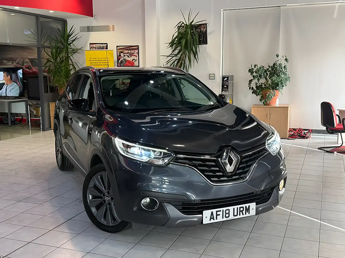 Used 2018 Renault Kadjar Signature Nav Grey - Front View