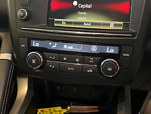 Used 2018 Renault Kadjar Signature Nav Grey - Interior and Exterior details 17