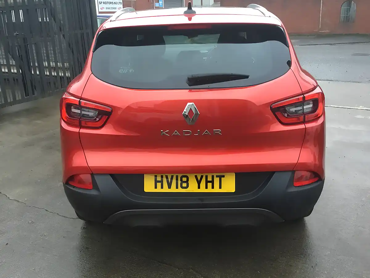 Used 2018 Renault Kadjar Signature Nav Orange - Interior and Exterior details 4