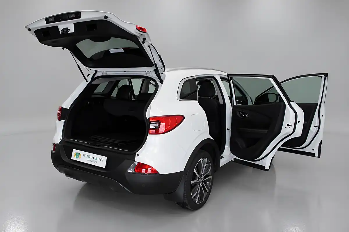 Used 2018 Renault Kadjar Signature Nav White - Interior and Exterior details 11
