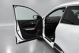 Used 2018 Renault Kadjar Signature Nav White - Interior and Exterior details 12