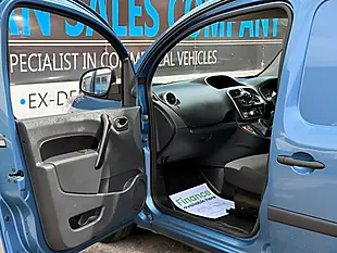 Used 2018 Renault Kangoo Business+ Blue - Interior and Exterior details 12