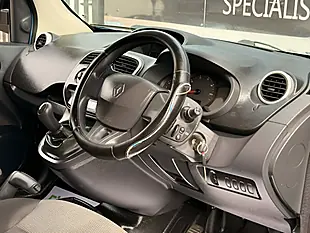 Used 2018 Renault Kangoo Business+ Blue - Interior and Exterior details 14