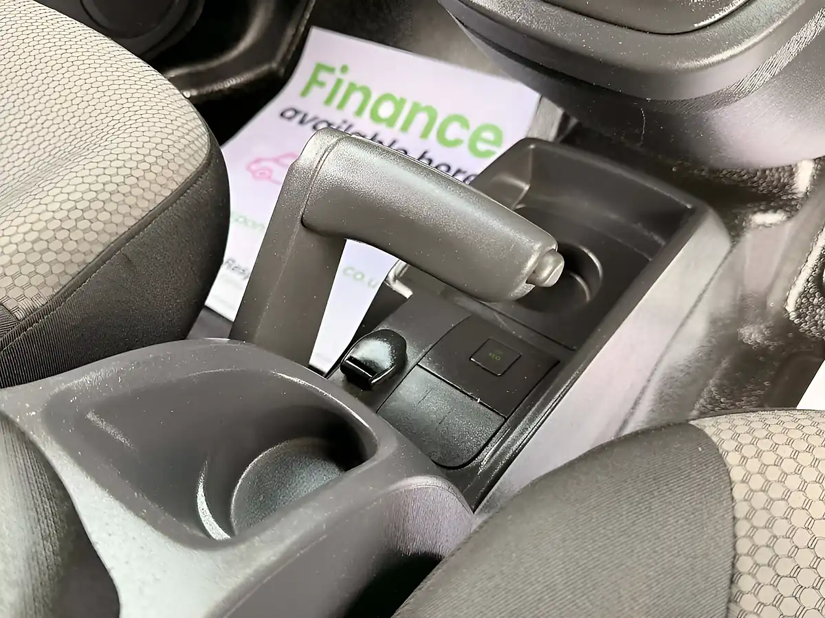 Used 2018 Renault Kangoo Business+ Blue - Interior and Exterior details 16