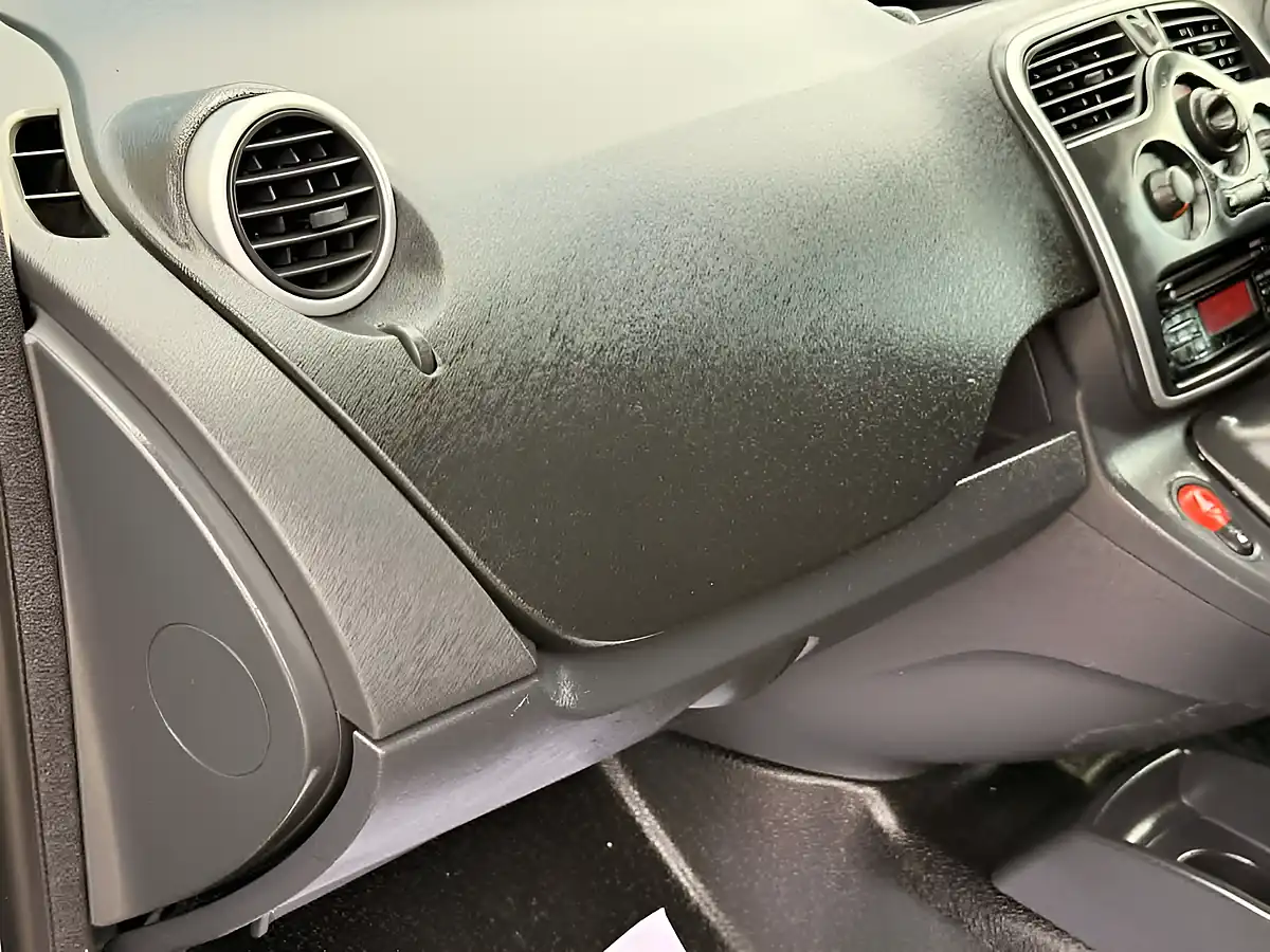 Used 2018 Renault Kangoo Business+ Blue - Interior and Exterior details 17