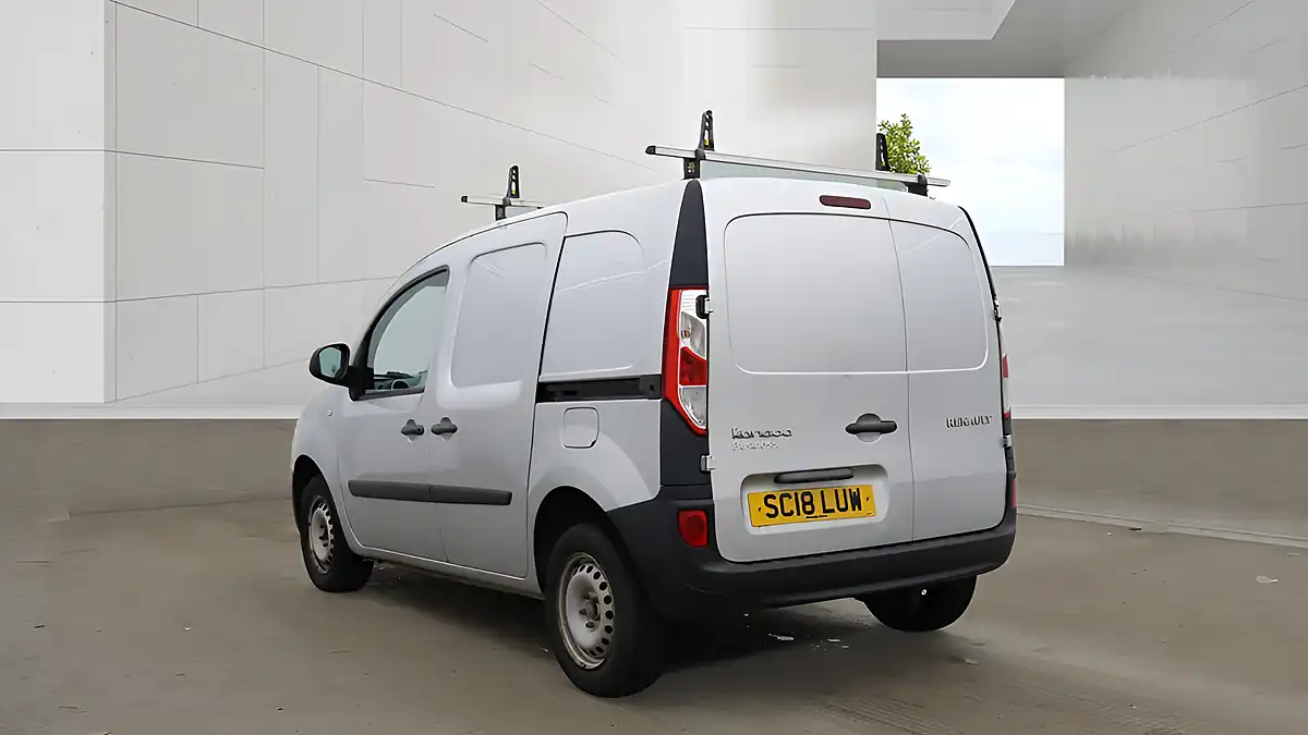 Used 2018 Renault Kangoo Business Silver - Interior and Exterior details 3