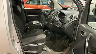 Used 2018 Renault Kangoo Business Silver - Interior and Exterior details 9