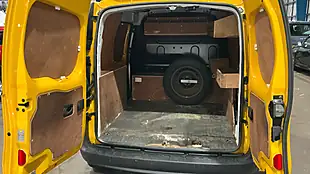 Used 2018 Renault Kangoo Business White - Interior and Exterior details 9