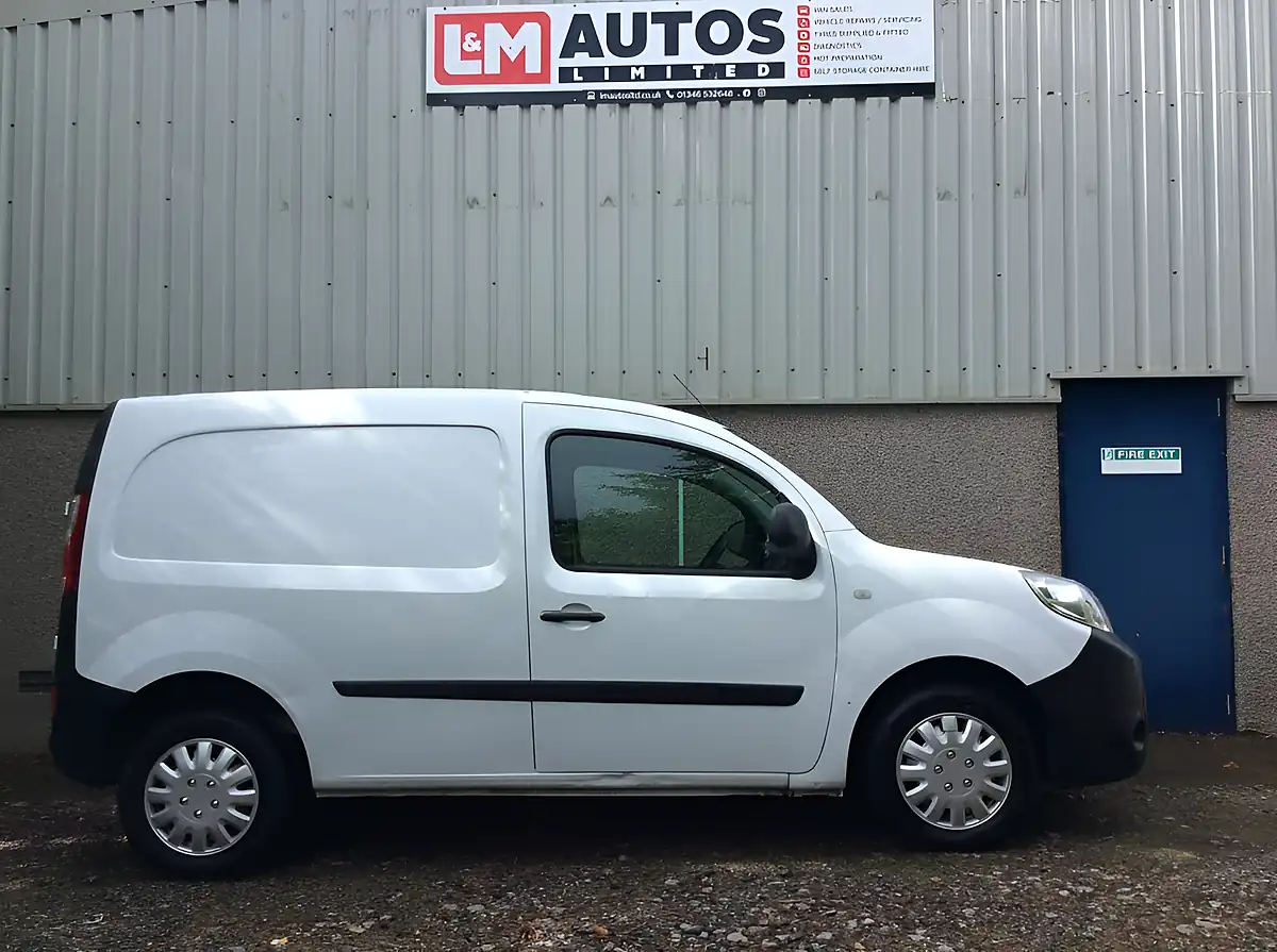 Used 2018 Renault Kangoo Business White - Front View