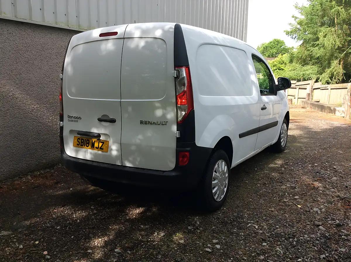 Used 2018 Renault Kangoo Business White - Interior and Exterior details 3