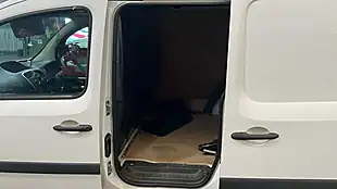 Used 2018 Renault Kangoo Business+ White - Interior and Exterior details 9