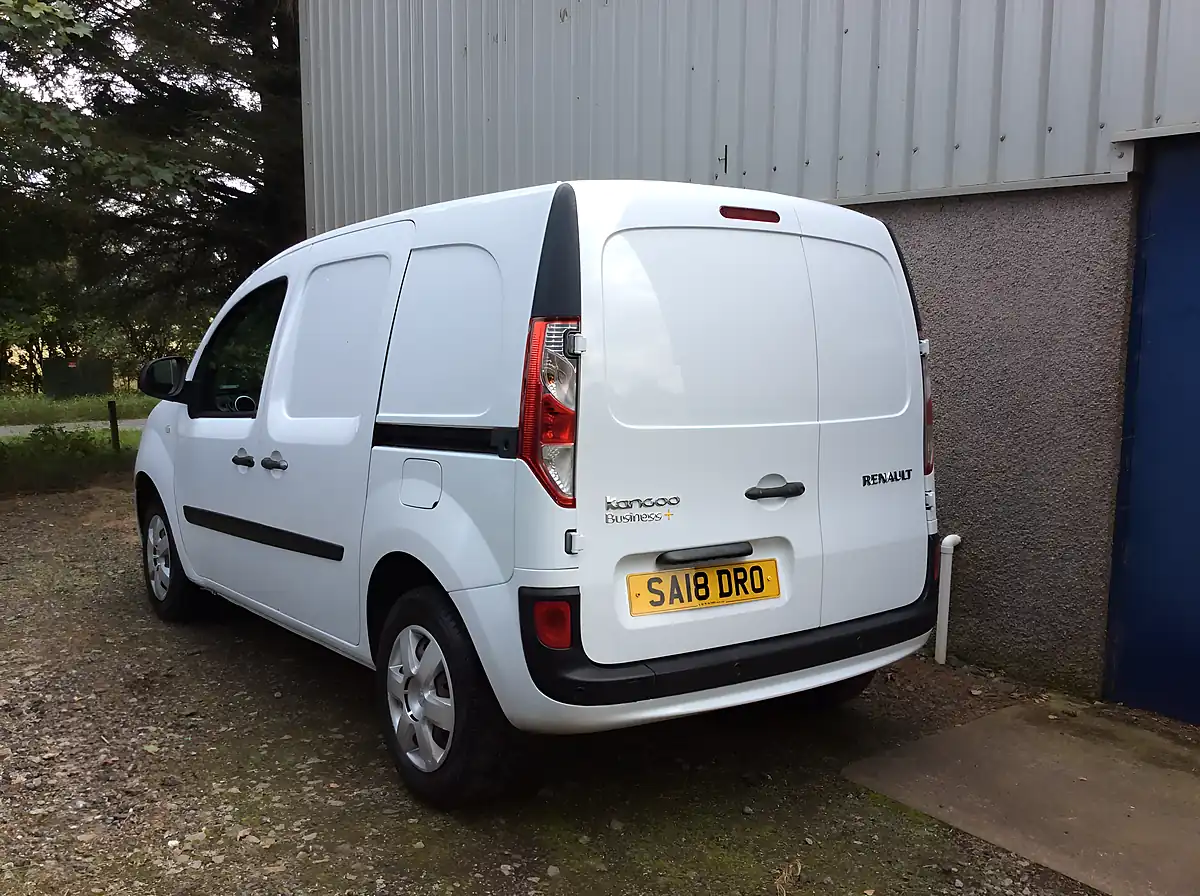 Used 2018 Renault Kangoo Business+ White - Interior and Exterior details 6