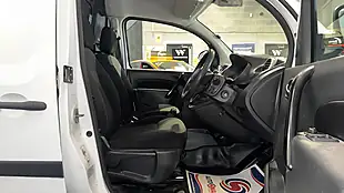 Used 2018 Renault Kangoo Maxi Business White - Interior and Exterior details 12