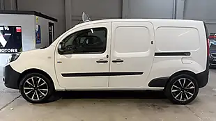 Used 2018 Renault Kangoo Maxi Business White - Interior and Exterior details 2