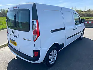 Used 2018 Renault Kangoo Maxi Business+ White - Interior and Exterior details 3