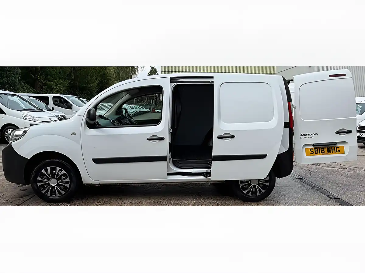 Used 2018 Renault Kangoo ML19 Business White - Interior and Exterior details 12