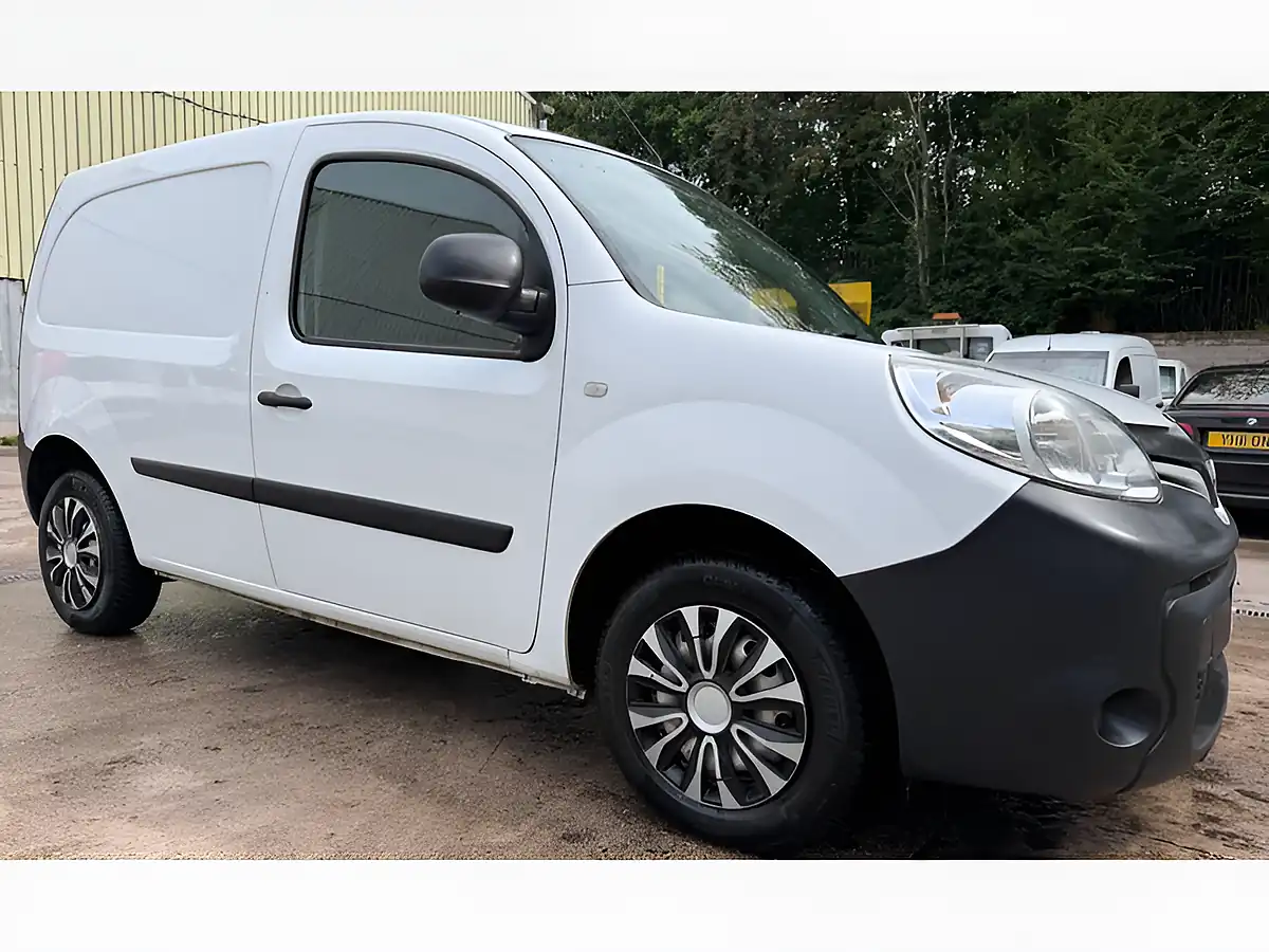Used 2018 Renault Kangoo ML19 Business White - Interior and Exterior details 4