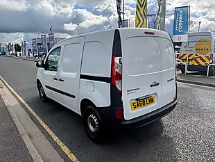 Used 2018 Renault Kangoo White - Interior and Exterior details 5