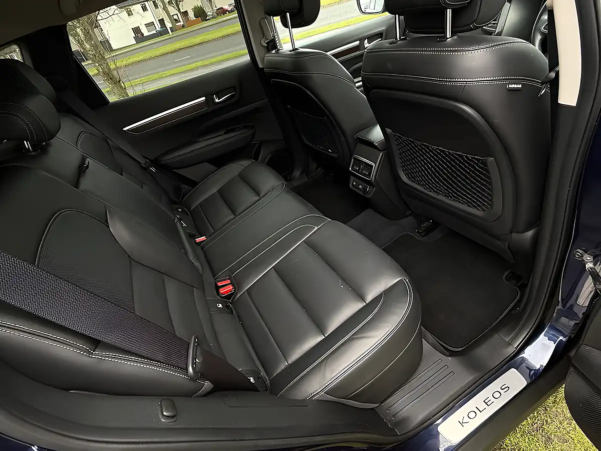 Used 2018 Renault Koleos Signature Nav Admiral Blue - Interior and Exterior details 10