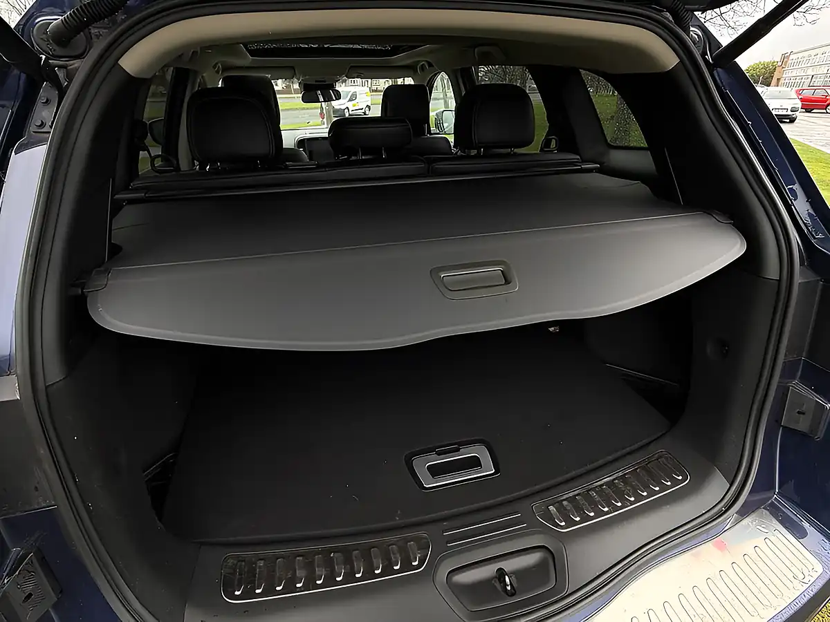 Used 2018 Renault Koleos Signature Nav Admiral Blue - Interior and Exterior details 11
