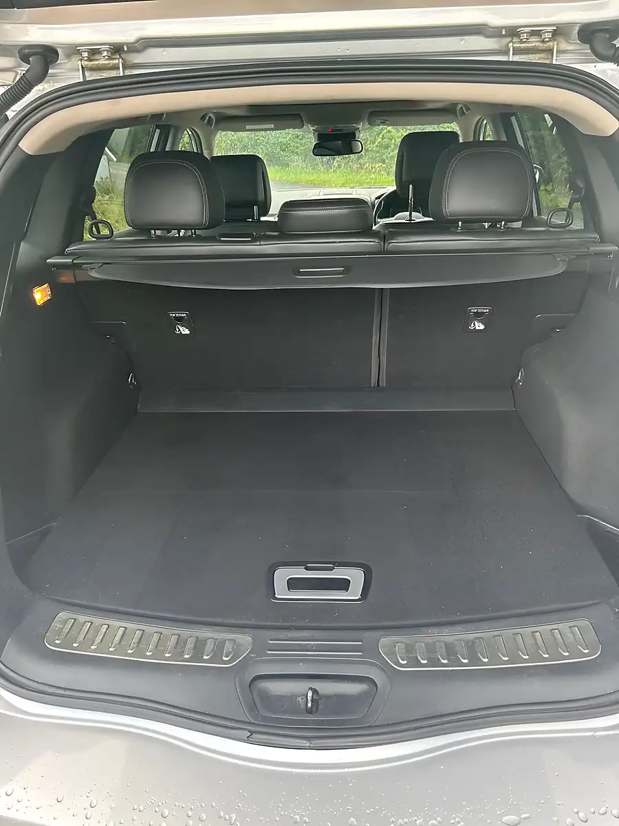 Used 2018 Renault Koleos Signature Nav Silver - Interior and Exterior details 13