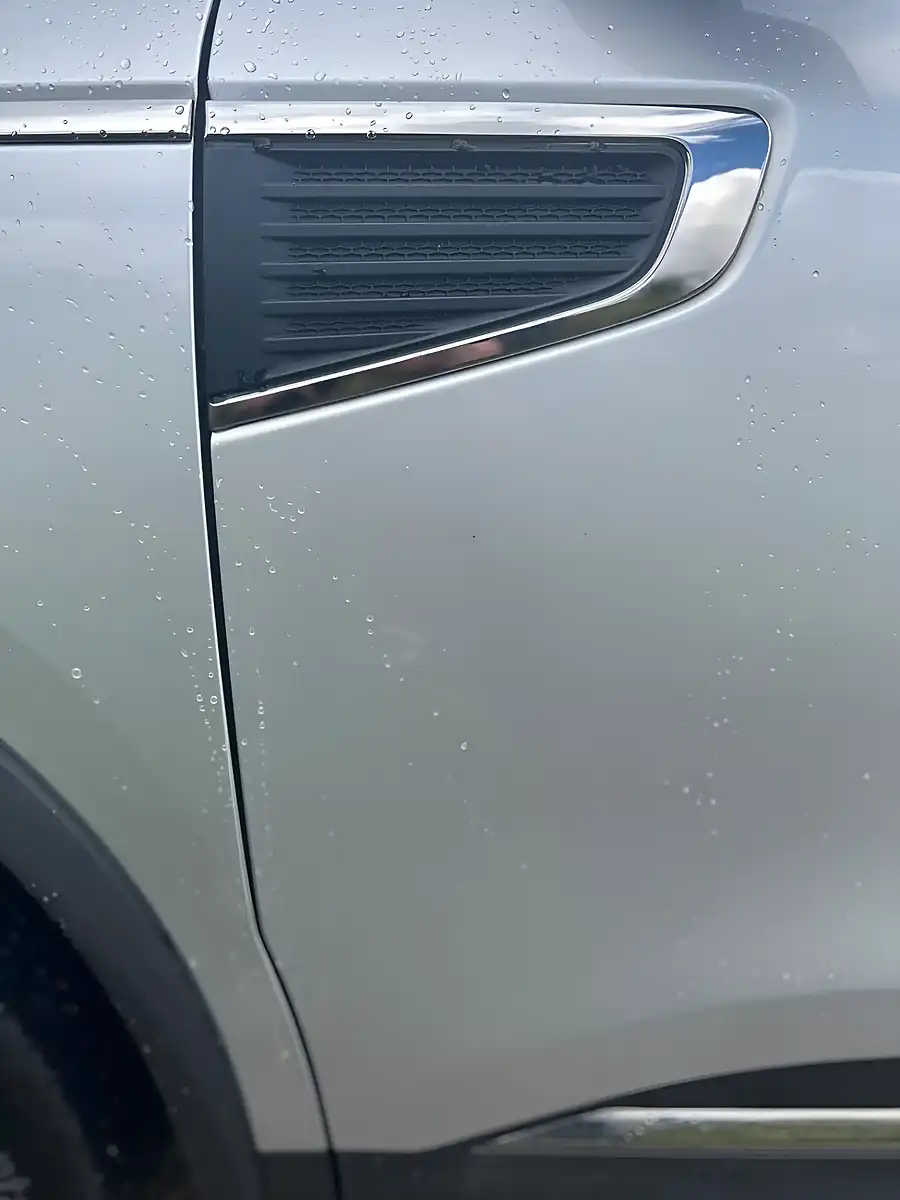 Used 2018 Renault Koleos Signature Nav Silver - Interior and Exterior details 19