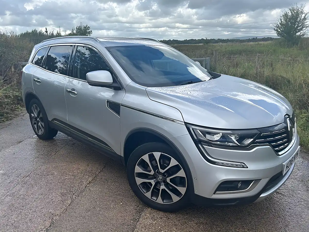 Used 2018 Renault Koleos Signature Nav Silver - Interior and Exterior details 7