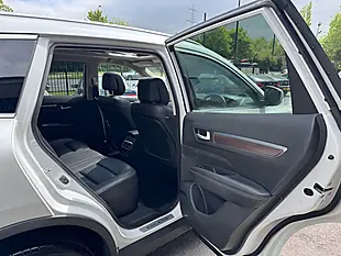 Used 2018 Renault Koleos Signature Nav White - Interior and Exterior details 11