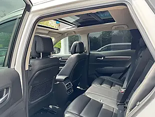 Used 2018 Renault Koleos Signature Nav White - Interior and Exterior details 15