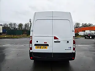 Used 2018 Renault Master 35 Lwb Fridge/Freezer White - Interior and Exterior details 7