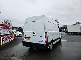 Used 2018 Renault Master 35 Lwb Fridge/Freezer White - Interior and Exterior details 8