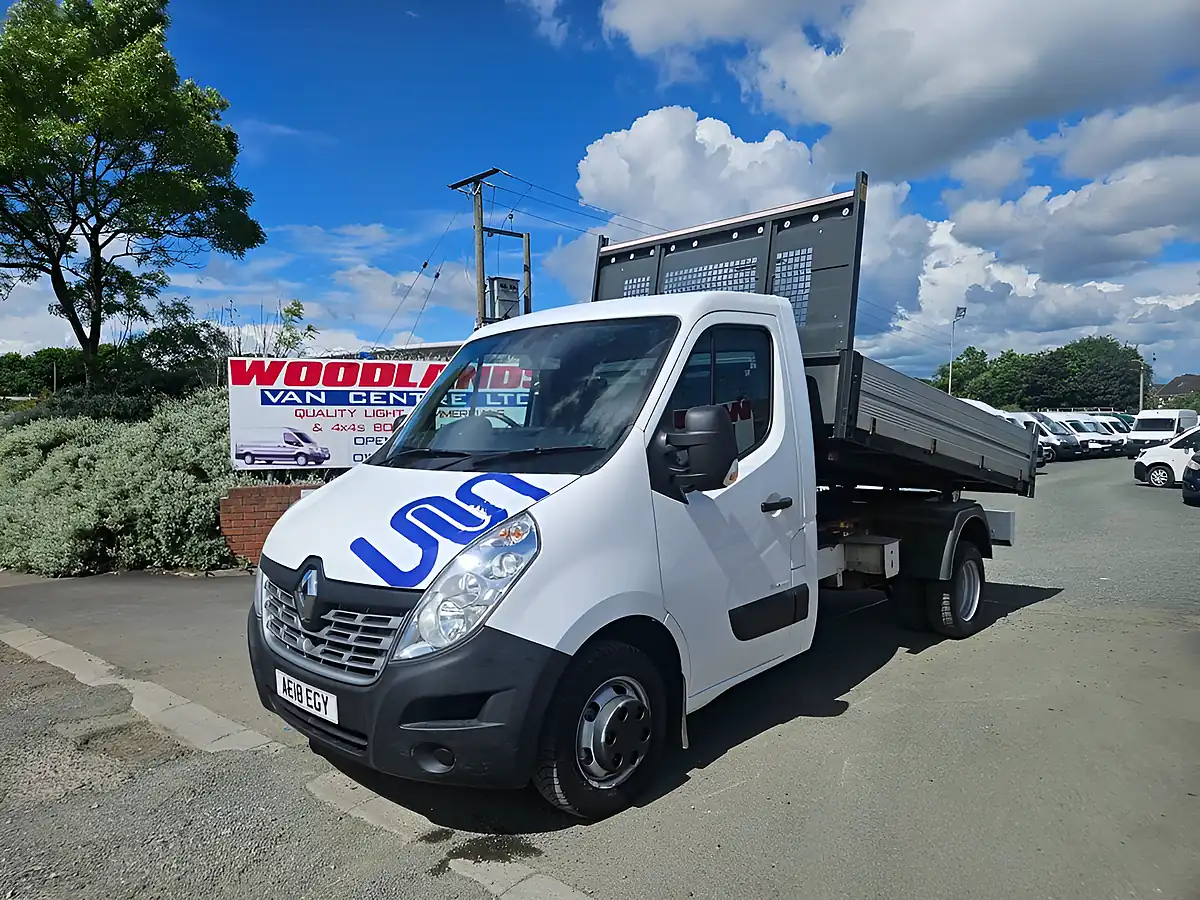 Used 2018 Renault Master Business White - Interior and Exterior details 4